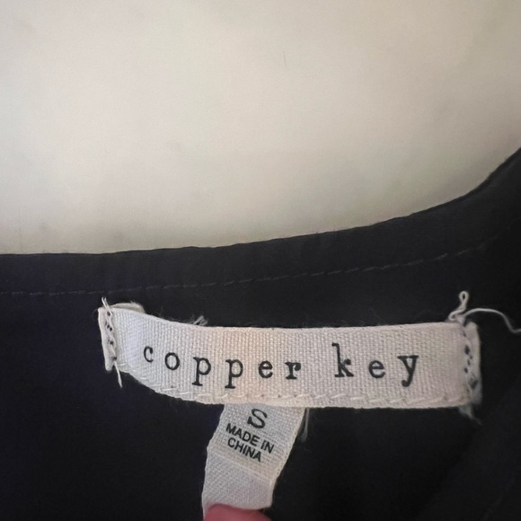 Copper Key Women’s Size S Navy Ruffle Off/Cold-Shoulder Top Flowy Versatile - Picture 6 of 8